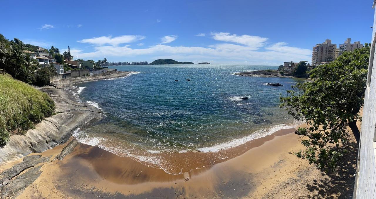 Apartamento Guarapari pé na areia com Wi-Fi e Garagem Exterior foto