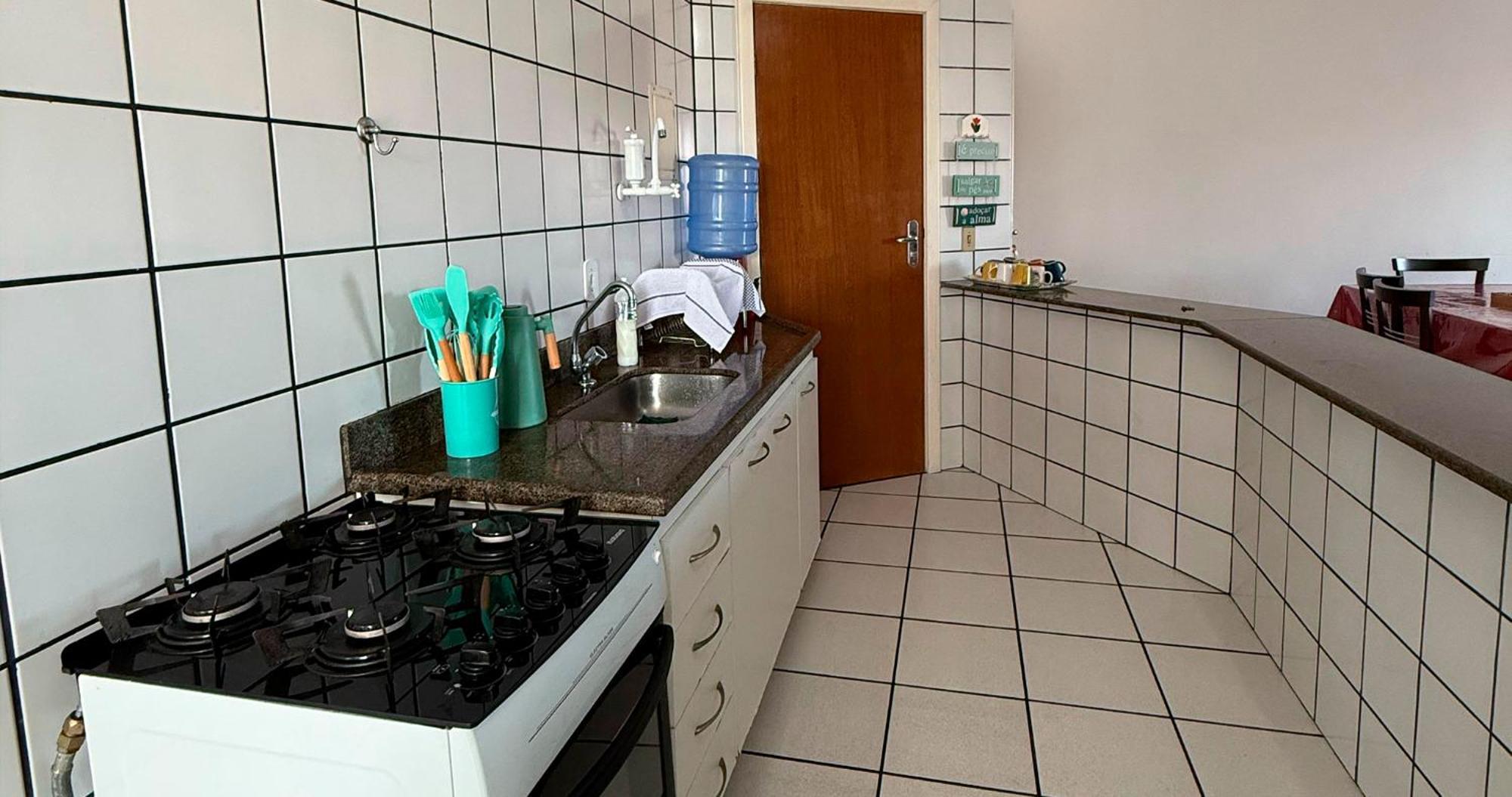 Apartamento Guarapari pé na areia com Wi-Fi e Garagem Exterior foto